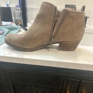 Carlos booties